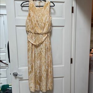 Vince Camuto Yellow Patterned Midi Dress